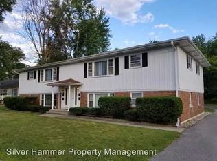 1421 High St APT 2E, Hobart, IN 46342