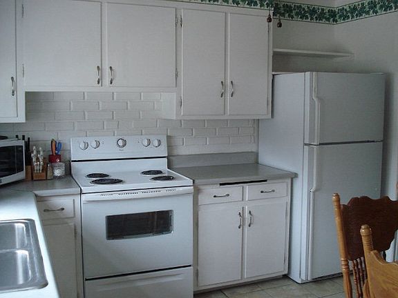 4th image of 1727 Alexander Cir