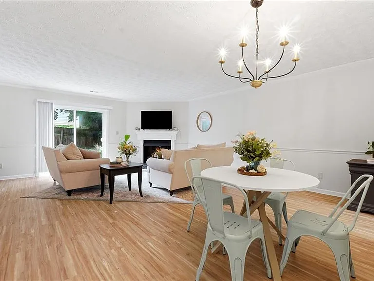 1070 Travelers Trl NW — Photo 7
