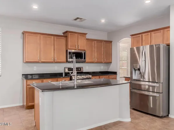 21125 W Elm Way, Buckeye, AZ 85396