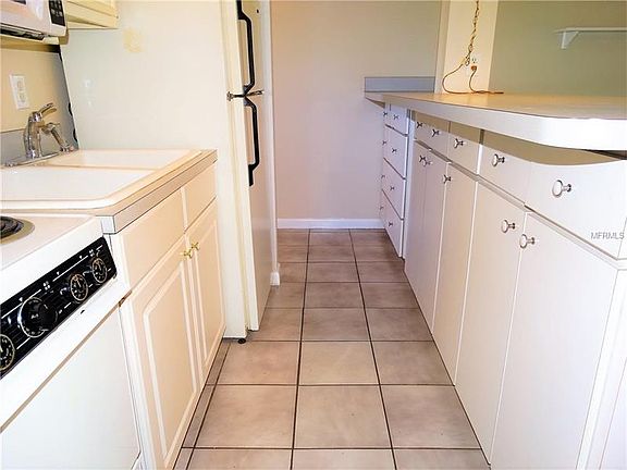 5th image of 5820 N Church Ave Unit 104