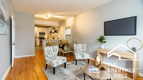 3729 N Clifton Ave #2F Photo 1