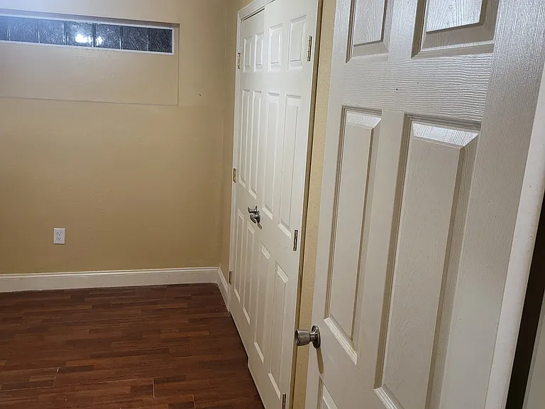 8649 Grant St — Photo 11