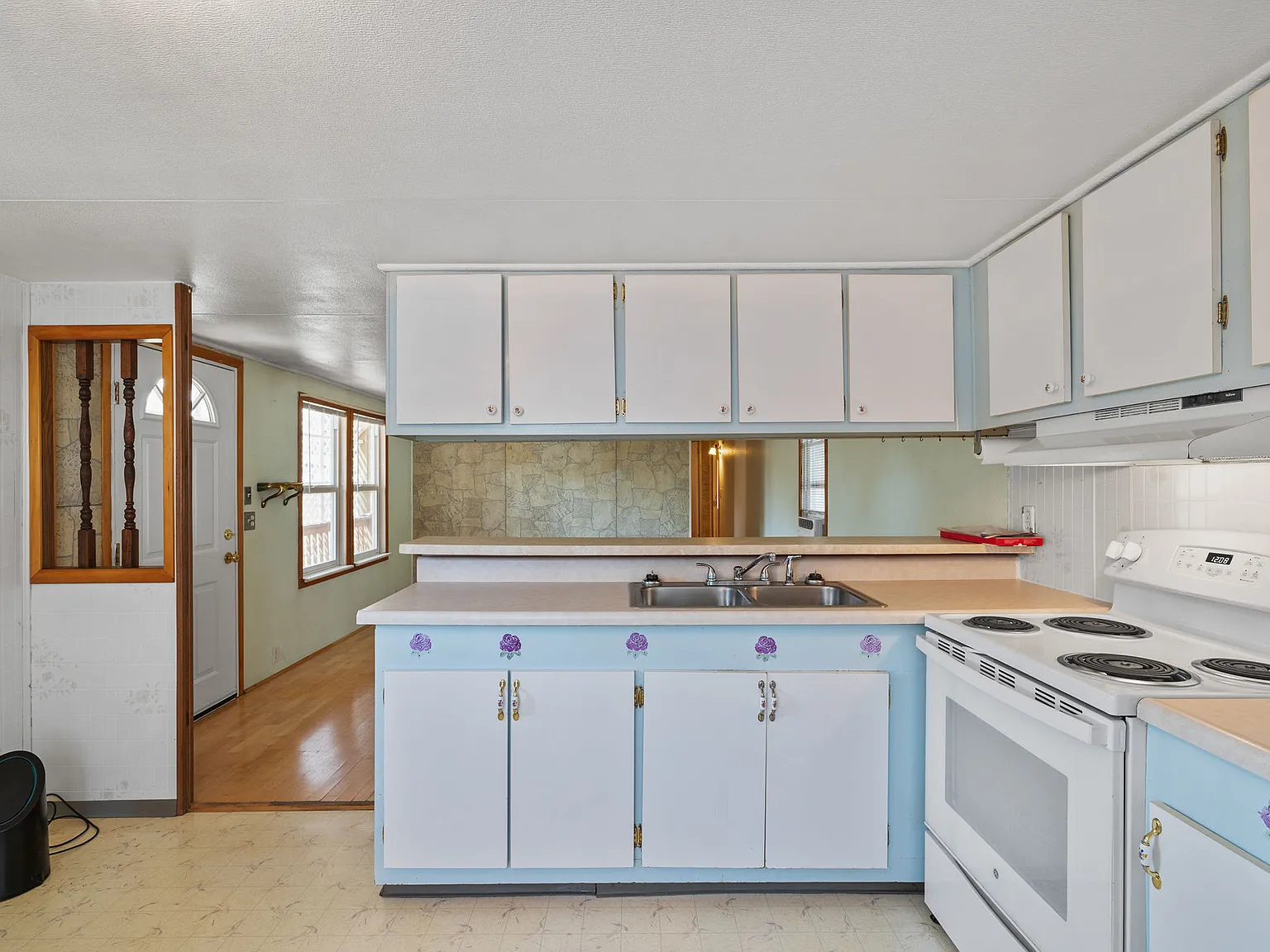 2 bed, 728 sqft, $1,500 — Photo 4