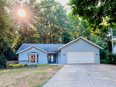 579 Howard Ave, Holland, MI, 49424