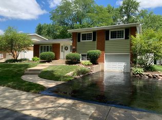 51 Lombard Cir, Lombard, IL
