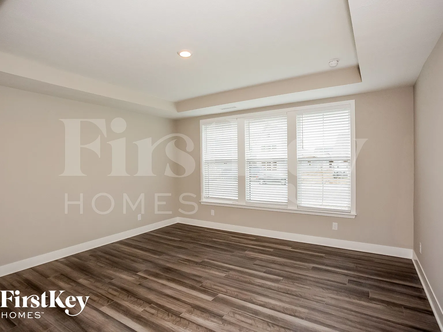 3 bed, 2.5 bath, 2596 sqft, $2,690 — Photo 4