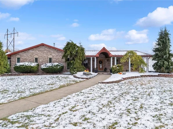 10800 Green Apple Rd, Miamisburg, OH 45342