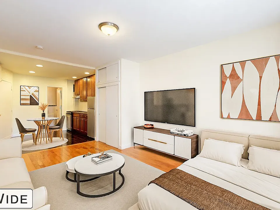 946 Columbus Ave #2D