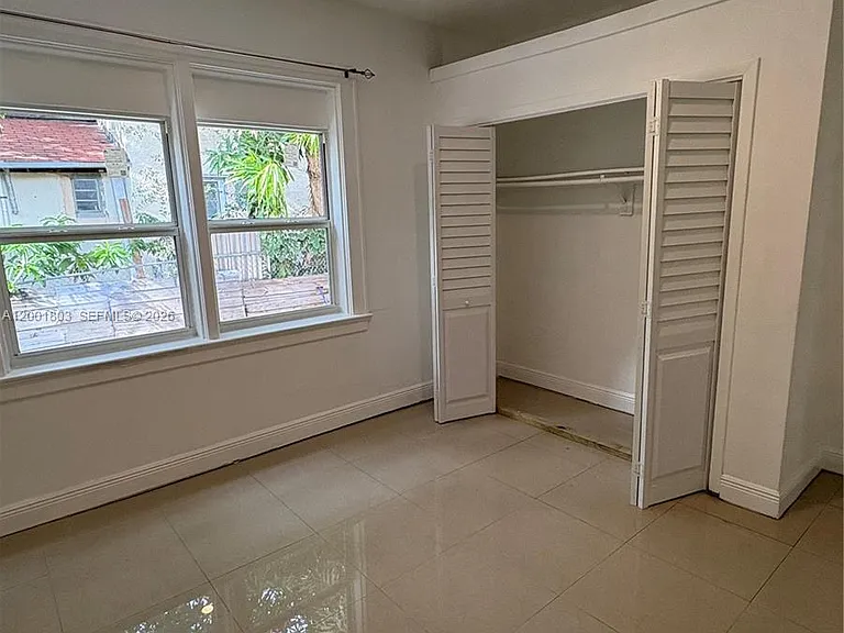 1560 NW 25th Ave — Photo 11