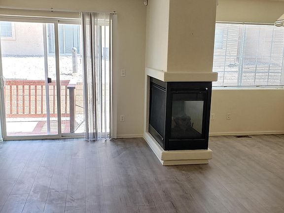 Large eating nook on right