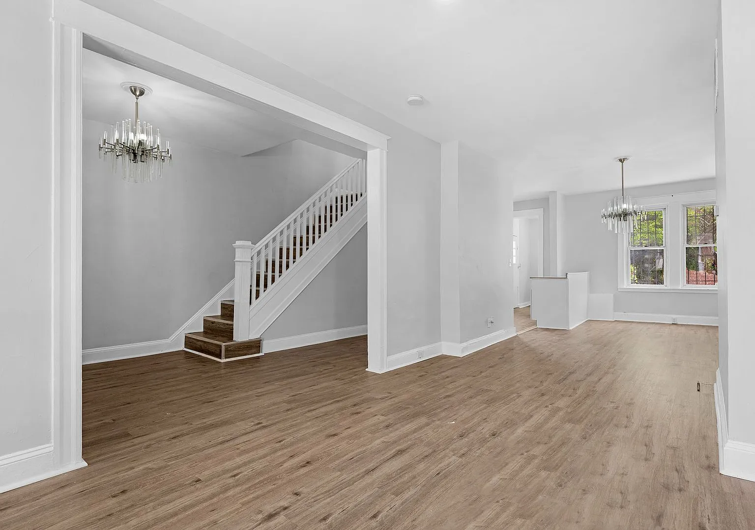 4 Bedroom 2 Bathroom in Lower Edmondson Village — Photo 3