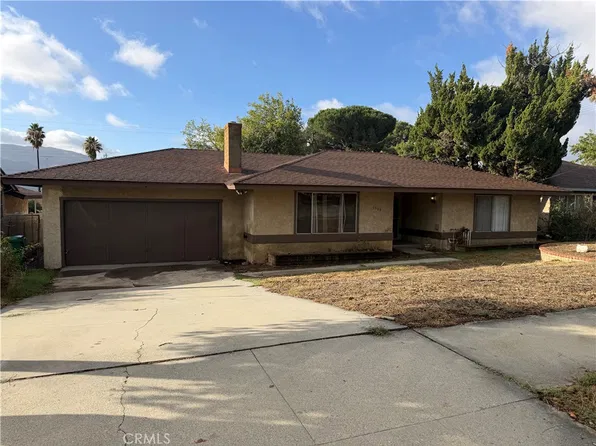 1560 W Nicolet St, Banning, CA 92220