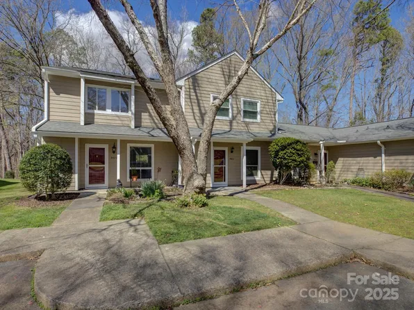 961 Sardis Cove Dr, Charlotte, NC 28270
