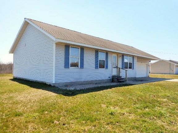 3rd image of 3041 White Lake Dr
