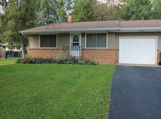 3280 Twin Lake Rd, Little Canada, MN 55127