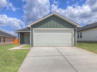 407 Wild Goose Dr, Luling, TX 78648