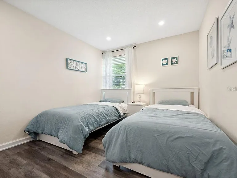 408 Peach St — Photo 17