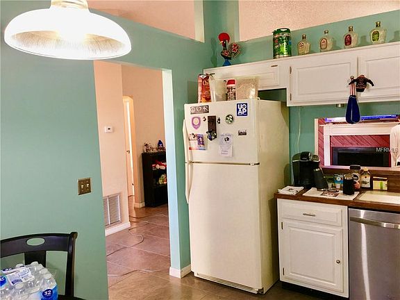 4th image of 119 Wax Myrtle Dr