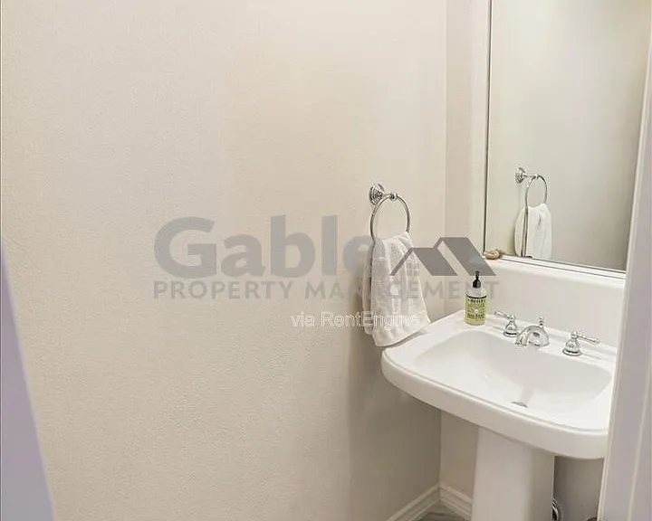 26155 Lone Rock Ct — Photo 10