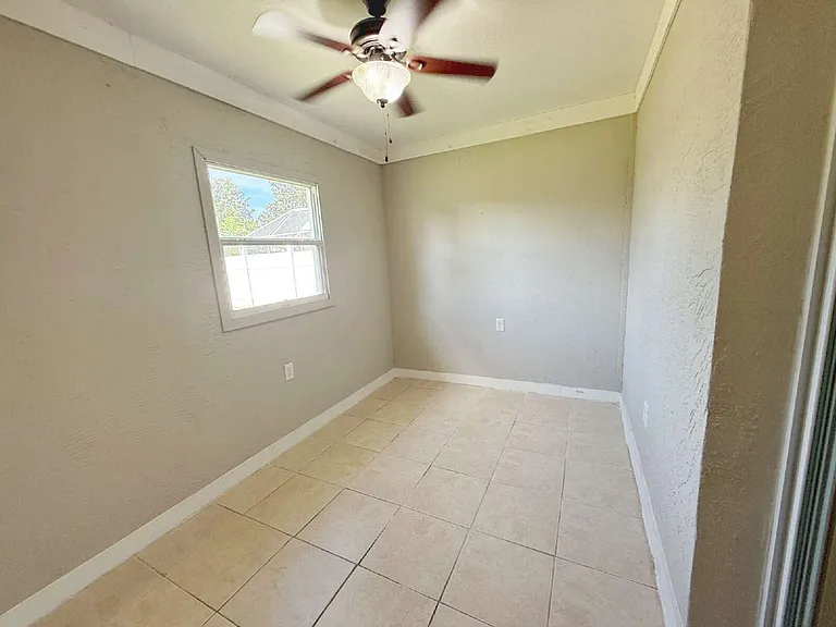 39 Fischer Ln — Photo 12