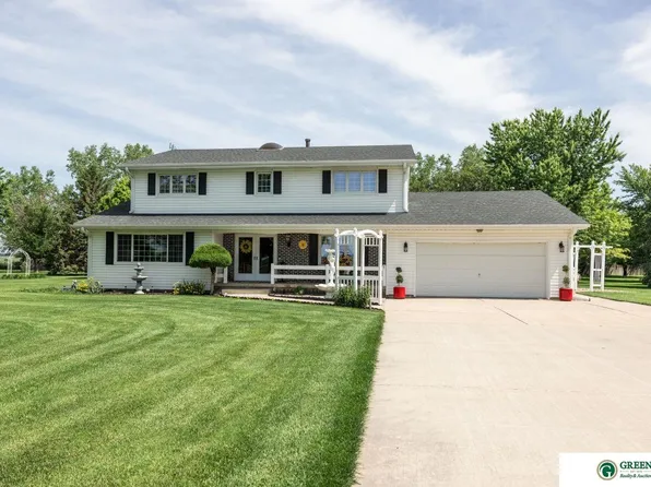 1210 Road 15, York, NE 68467