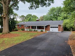 2620 Creekwood Dr, Winston Salem, NC 27103