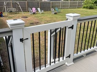 275 Trotting Park Rd, West Dennis, MA 02670