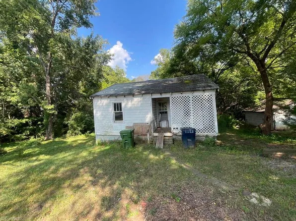 306 Moore Dr, Lexington, NC 27292