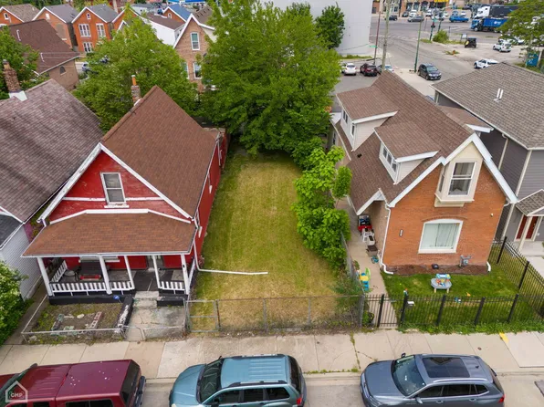 1304 S Heath Ave, Chicago, IL 60608
