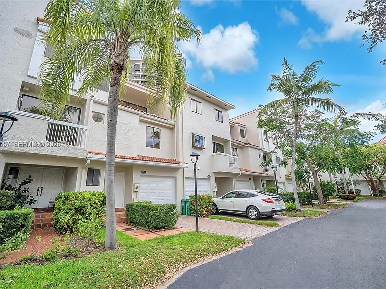 21391 Marina Cove Cir #14-K — Photo 5