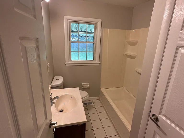 7817 Conifer Dr — Photo 8