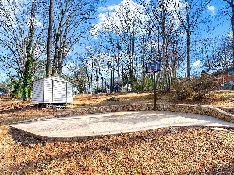 932 Mount Airy Dr SW — Photo 28