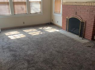 111 E Clinton St #1, Clinton, MO 64735