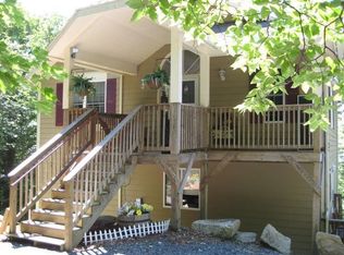 124 W Shamrock Ln, Beech Mountain, NC 28604