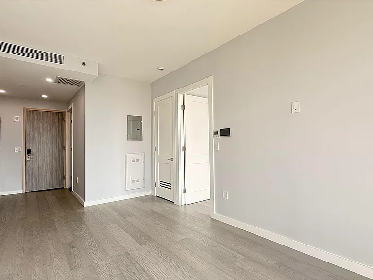 134-11 Franklin Ave #4E — Photo 5