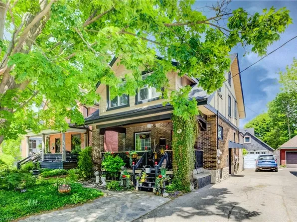 78 Chestnut St, Kitchener, ON N2H 1V1