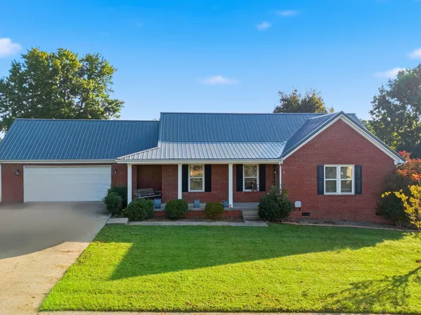 516 Chaucer Dr, Lawrenceburg, KY 40342