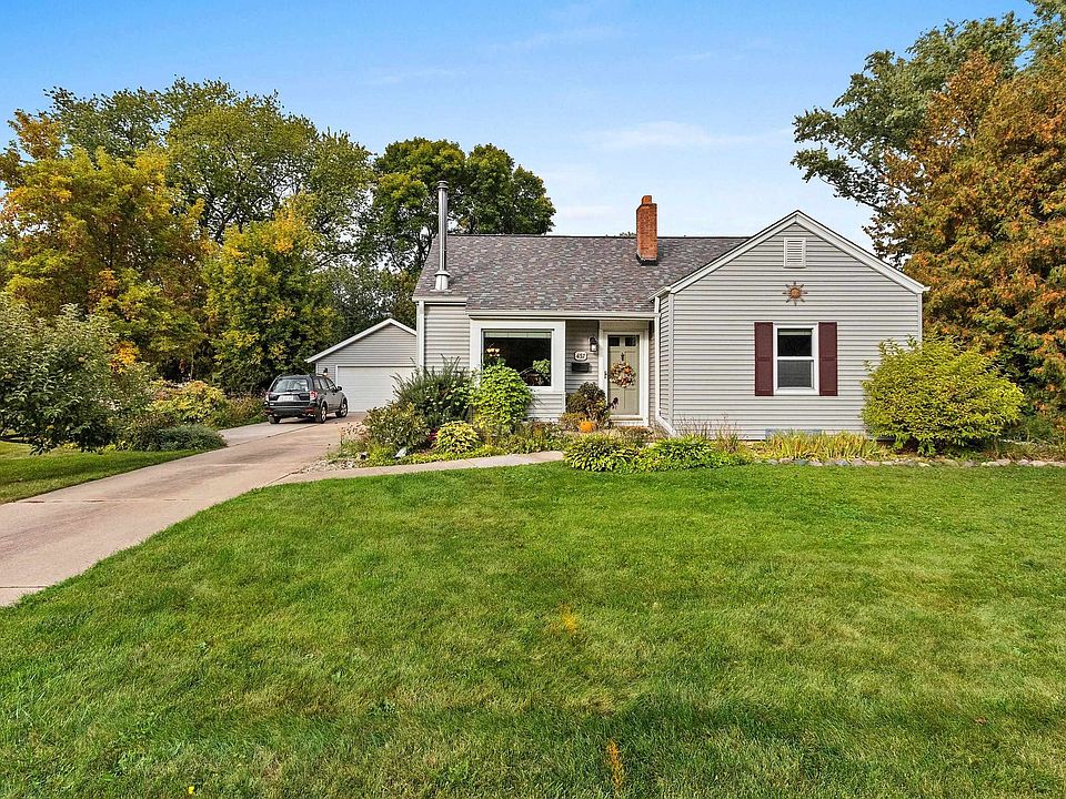437 Wilcox Ct, De Pere, WI 54115 Zillow