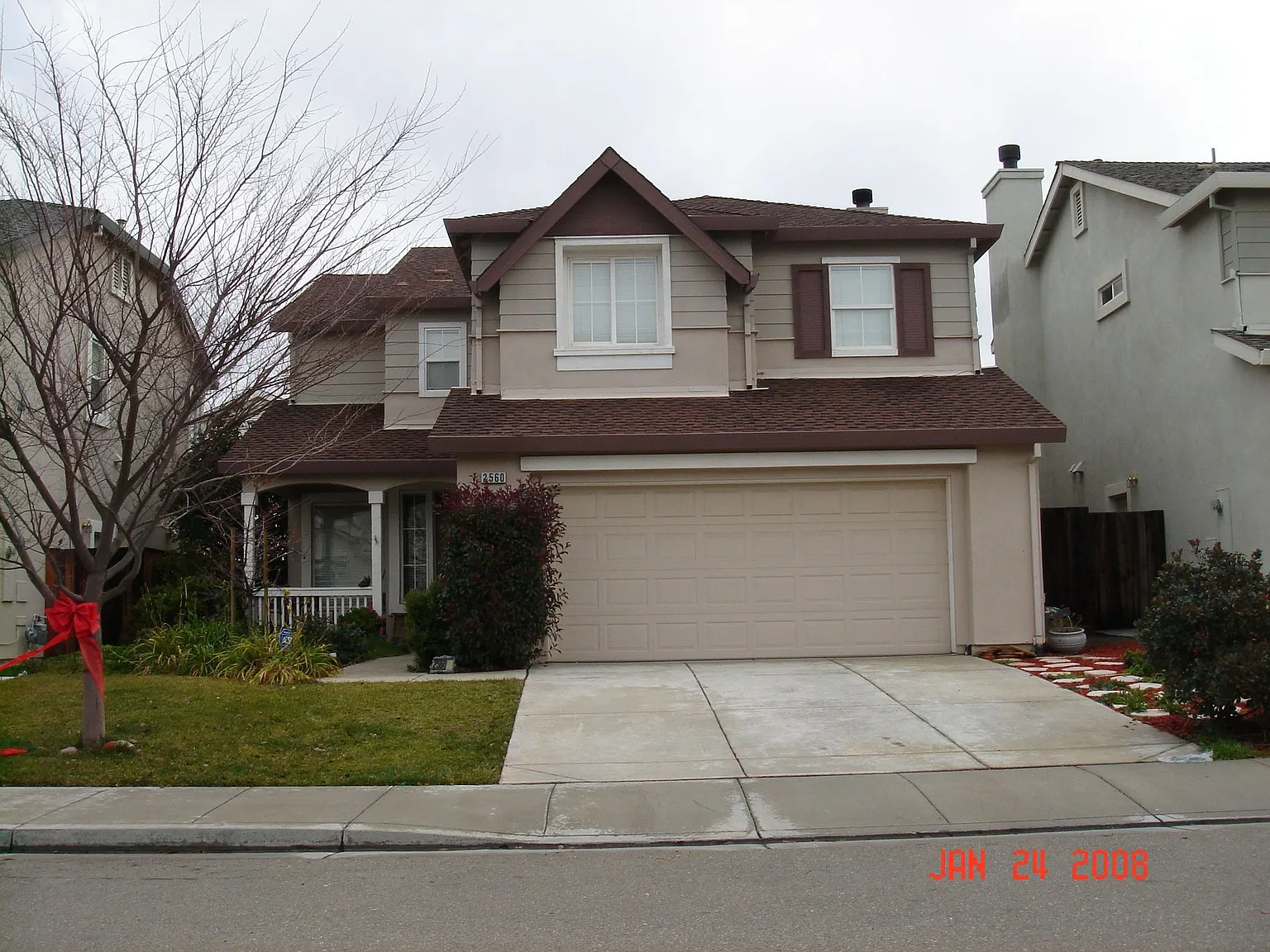 2560 Almanor Dr photo 1