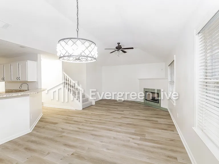 5990 Armistead St — Photo 4