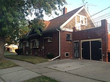 2nd image of 3823 19th Ave