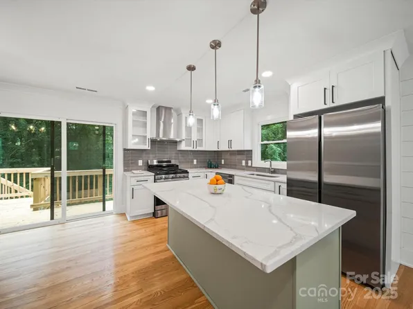 7115 Brynhurst Dr, Charlotte, NC 28210