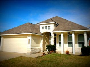 2401 Cheyenne Dr, Brenham, TX 77833