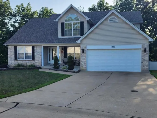 1253 Scenic Oaks Dr, Imperial, MO 63052