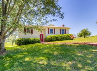 214 Colonial Dr, Rogersville, TN 37857