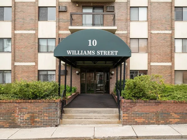 10 Williams St APT 82, Watertown, MA 02472