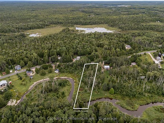 3rd image of 624 Stokes Bay Rd