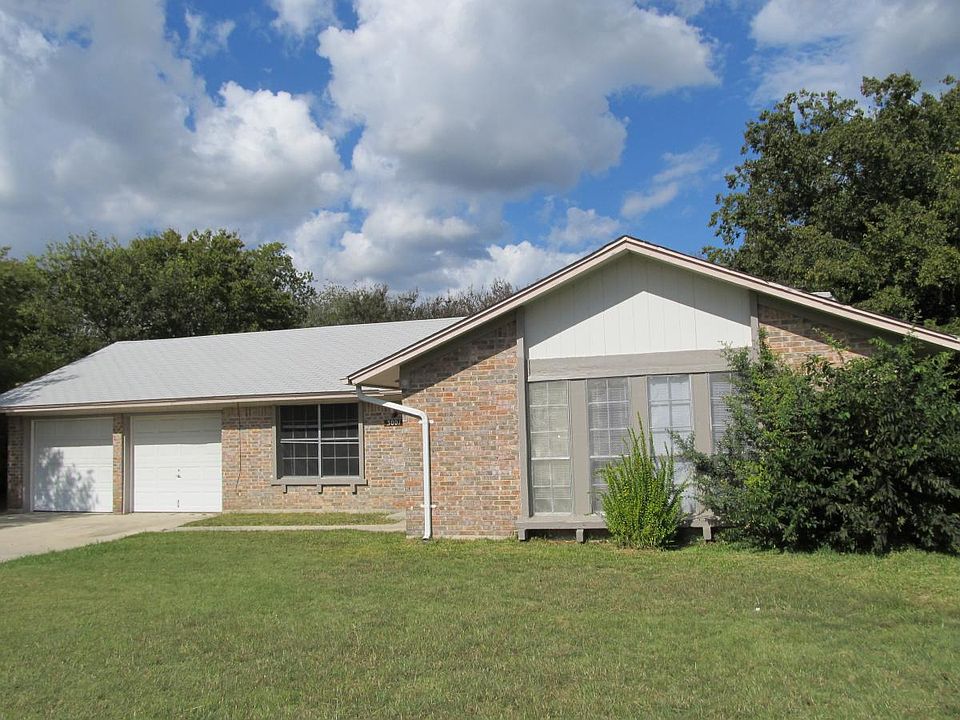 1st image of 3001 Sierra Dr