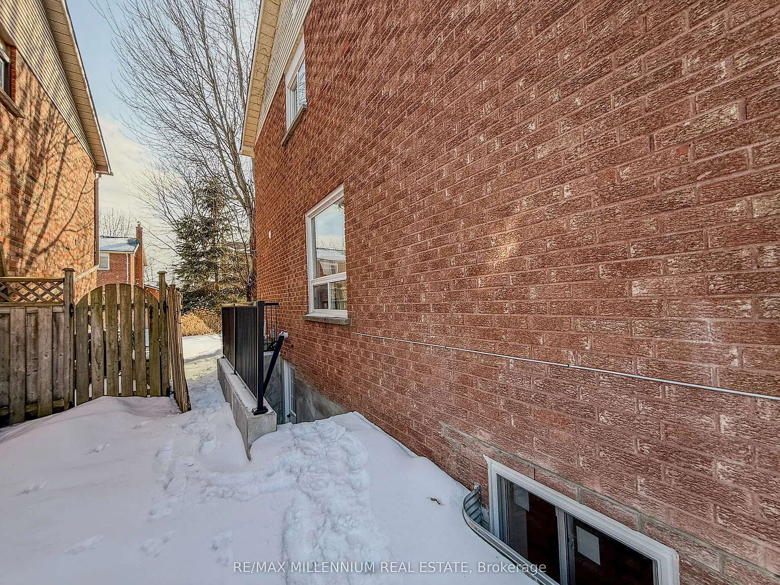 3 bed, $2,100 — Photo 3